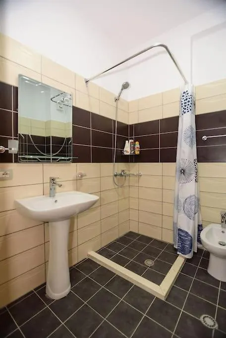 A'Guest Apartments Vlorë 0*,